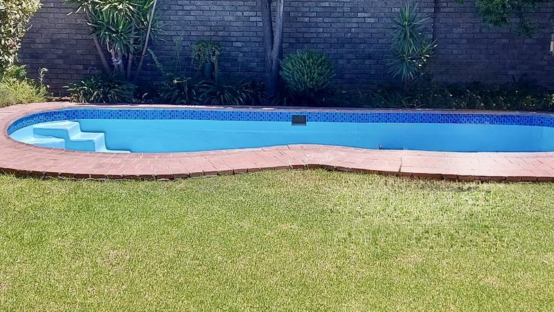 5 Bedroom Property for Sale in Douglas Northern Cape